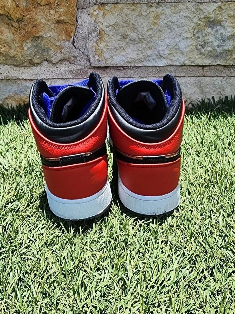 Jordan Air Jordan 1 Mid GS - Purple, Black, Red